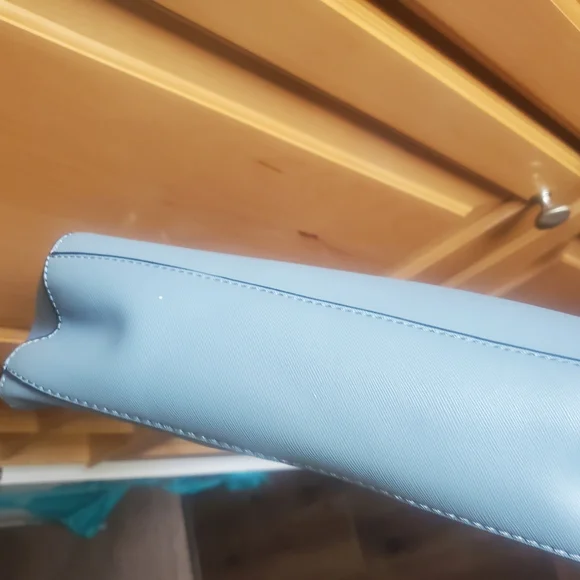 Elegant Blue Handbag - Picture 6 of 7